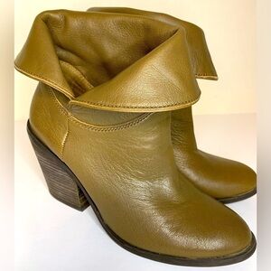 Lucky Brand Jeans Ethann Deep Taupe Leather Fold Over Pirate Bootie SZ 7…